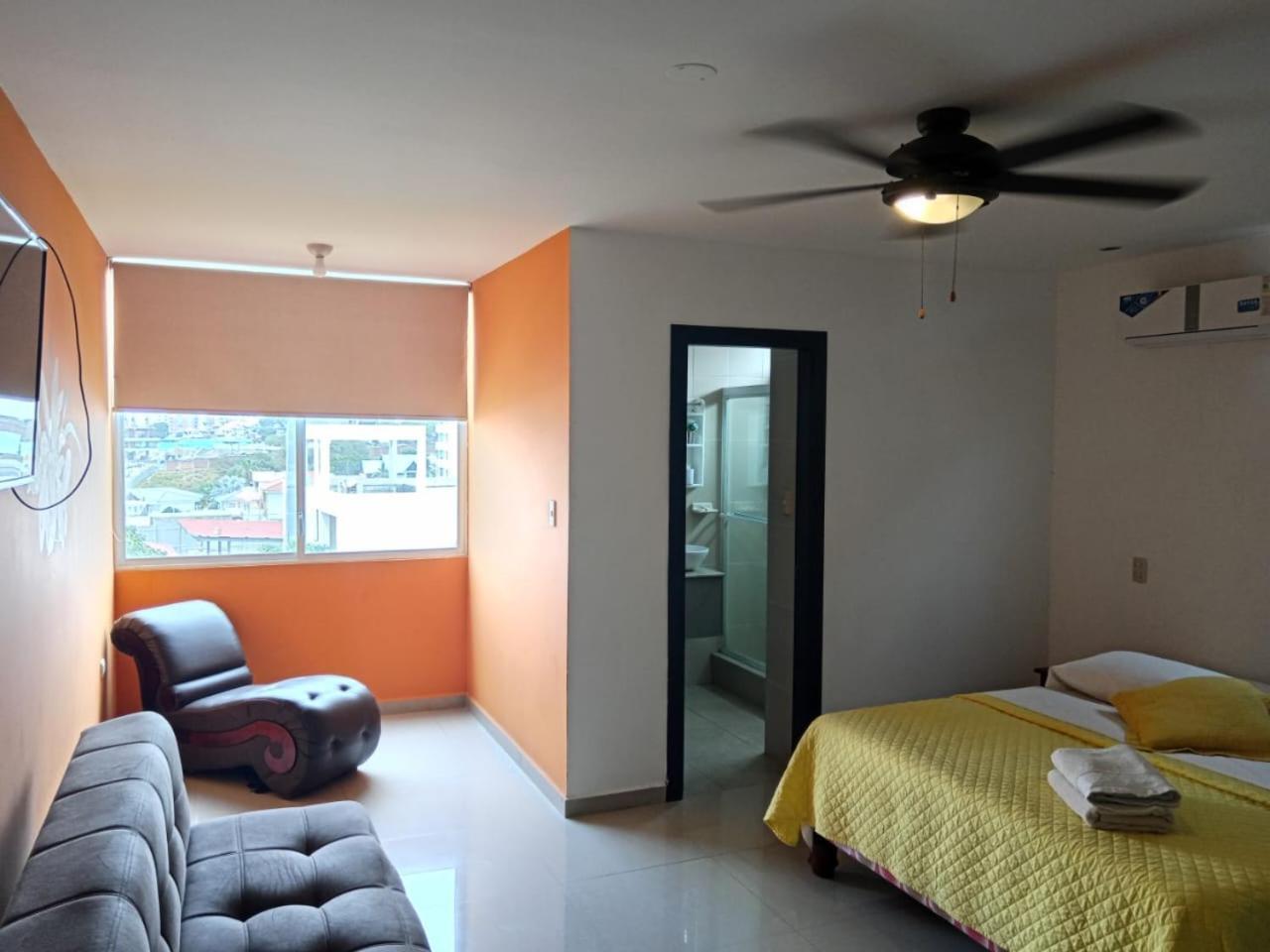 Edificio Galatea Apartment *